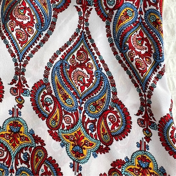 Pink Rose White Semi Sheer Paisley Print Tank with Keyhole, L - Picture 7 of 9